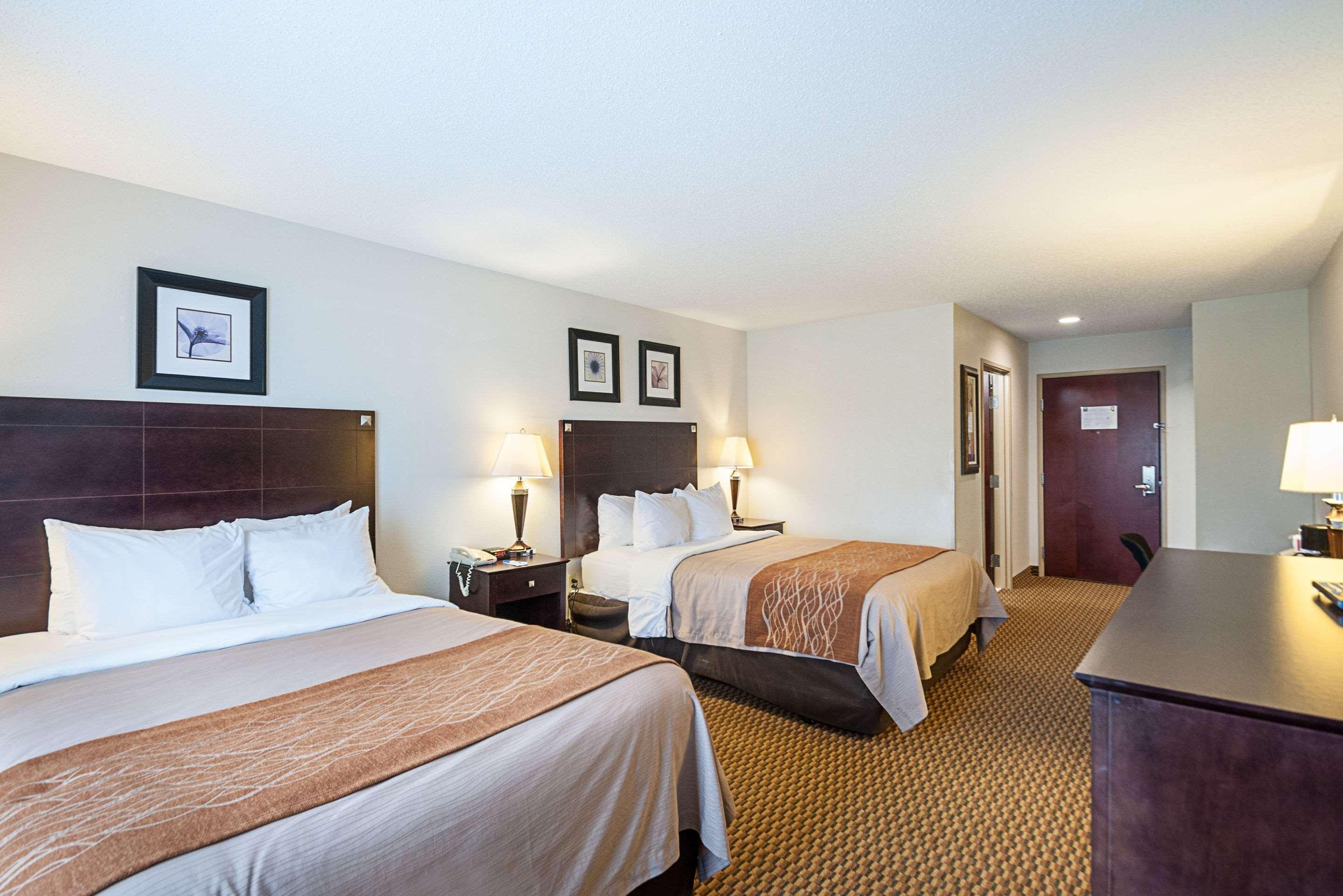 Comfort Inn & Suites Кембридж Экстерьер фото
